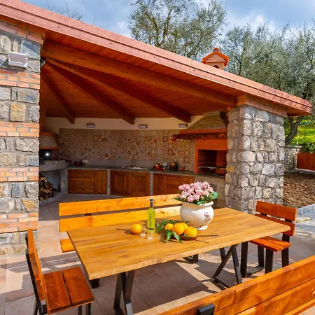 Hemera Villa